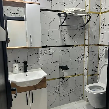 Mavi Yesil Cafe Restaurant Konaklama Plaj Turizm Isletmeleri * Marmara Adasi